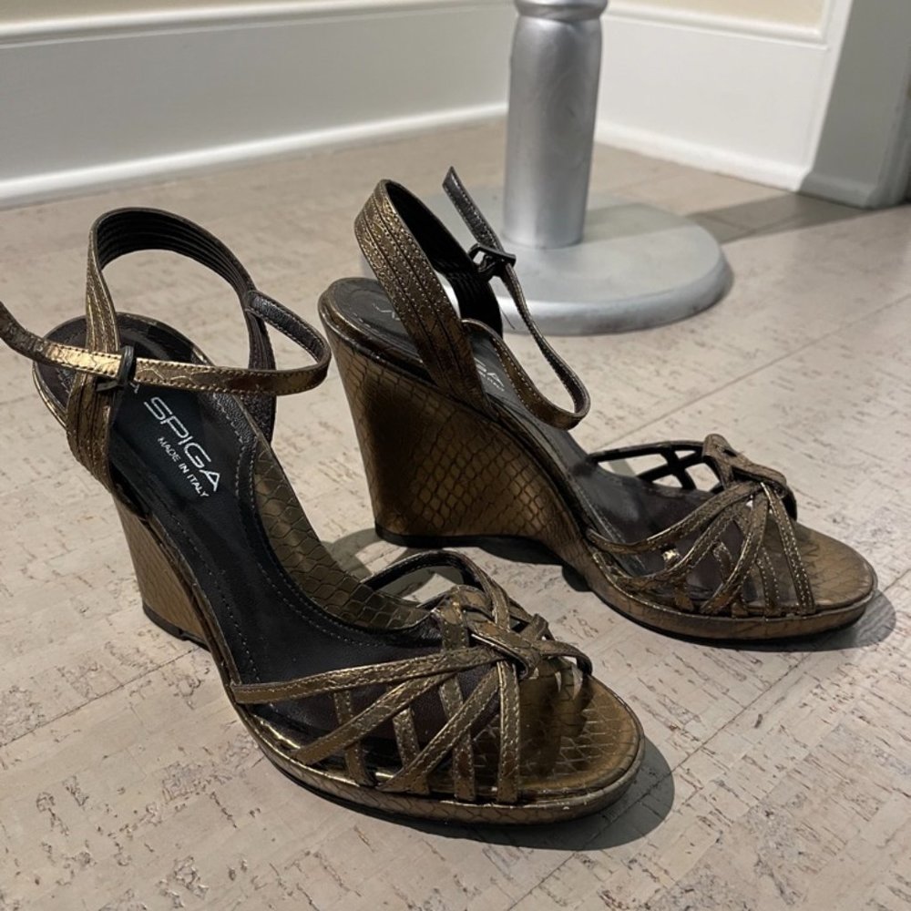 Via Spiga vintage dark gold leather sandals size 6